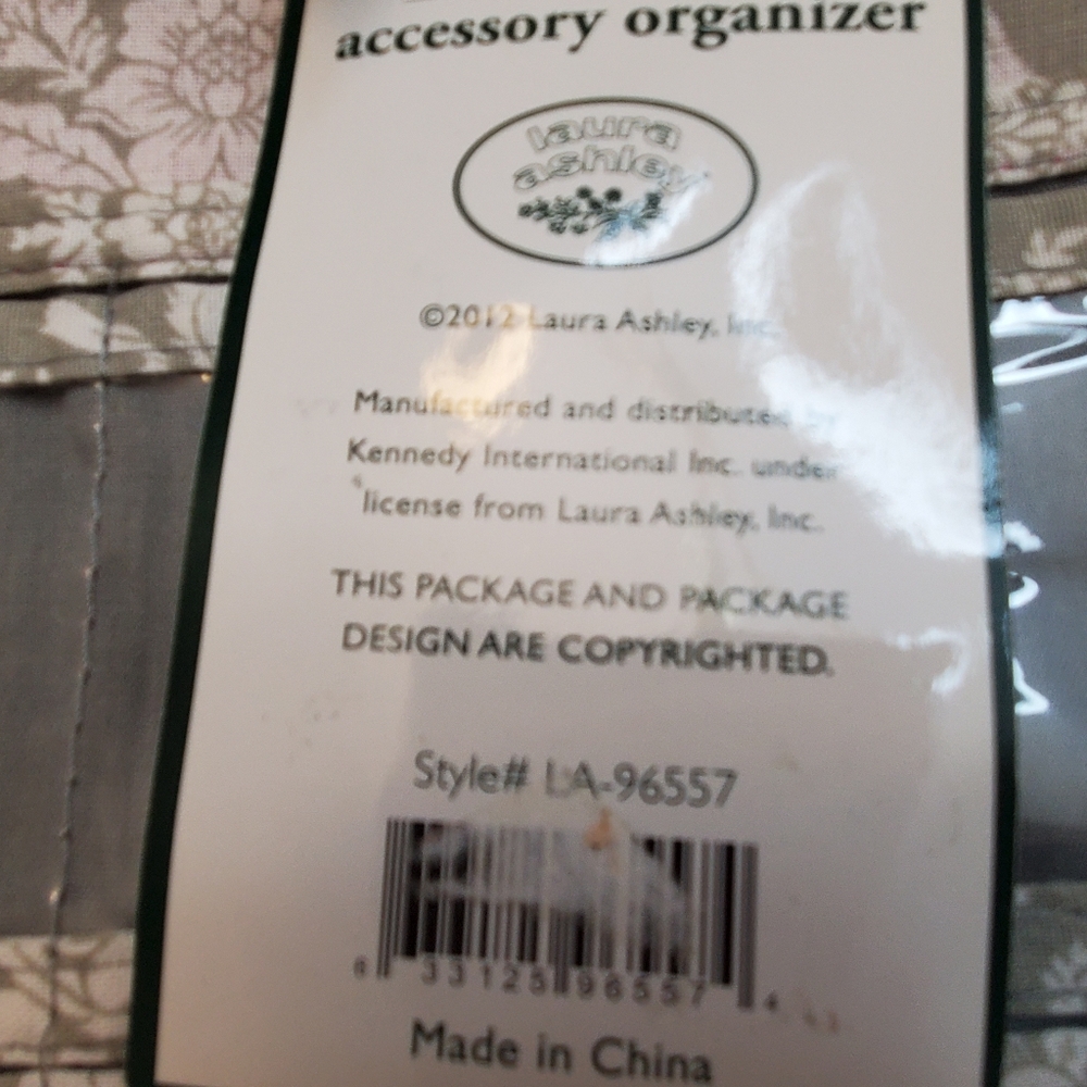Hanging Accessory Organizer - Picture 3 of 4